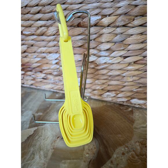 Tupperware Yellow Measuring Spoon Complete Set - Picture 1 of 6